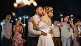 Dal brunch al welcome party: cos’è il matrimonio esteso