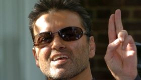 George Michael, l’album segreto scatena la guerra. L’ex amico: “So troppe cose”