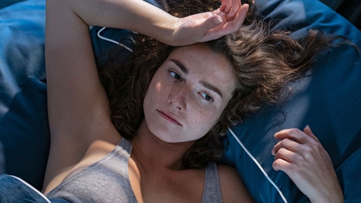Come dormire quando fa caldo? La soluzione è il cuscino a farfalla (scontato del 60%)