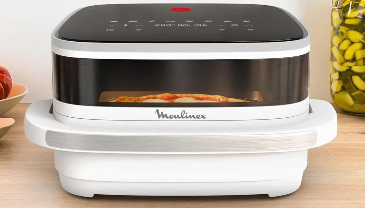 Tutte aspettavamo la friggitrice ad aria capace di cucinare la pizza. Moulinex Easy Fry fa questo (e molto altro). Ora in sconto
