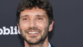 Affari Tuoi, Stefano De Martino si emoziona per la storia toccante di Camilla
