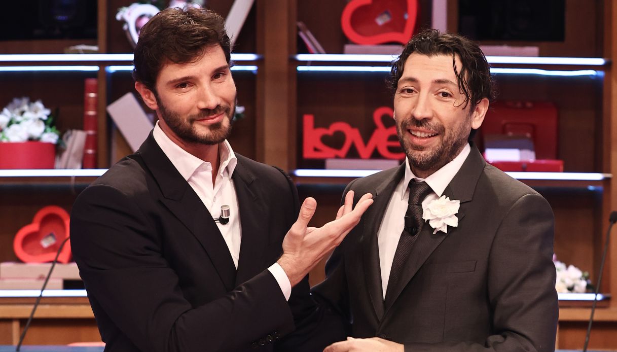 affari tuoi la folle fuga di stefano de martino e l8217imbarazzo di herbert ballerina da Dilei.it affari tuoi la folle fuga di stefano de martino e l8217imbarazzo di herbert ballerina