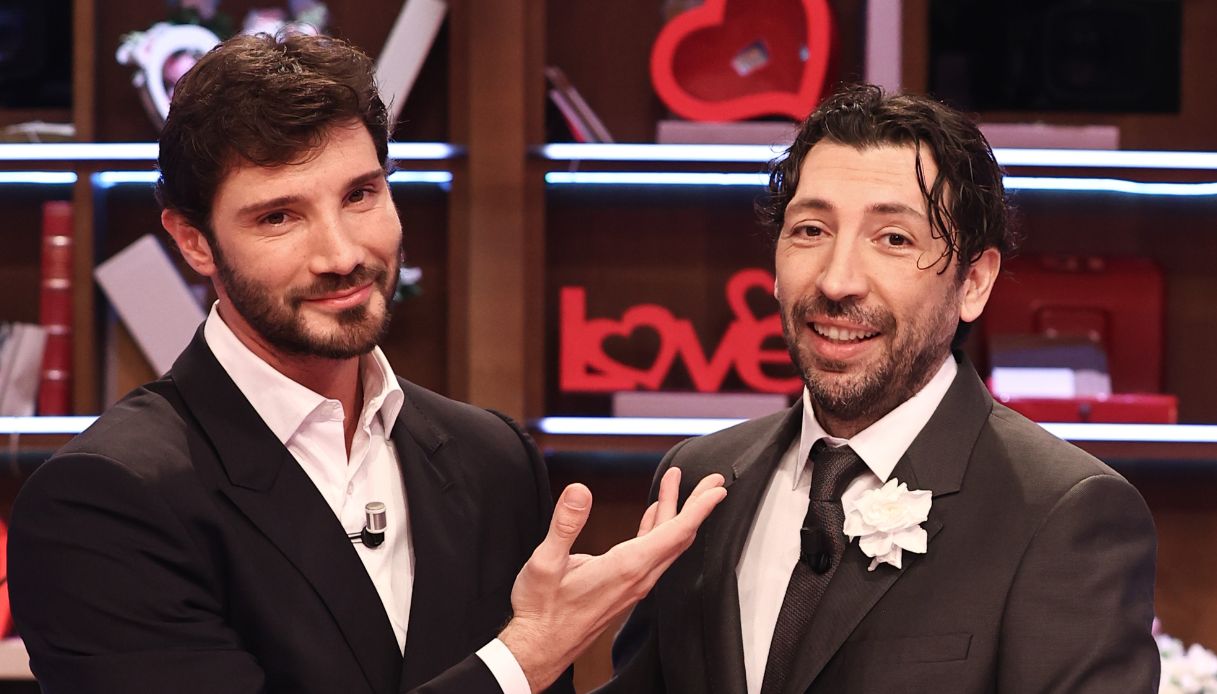 affari tuoi stefano de martino 232 spietato questi soldi non li rivedi pi249 da Dilei.it affari tuoi stefano de martino 232 spietato questi soldi non li rivedi pi249
