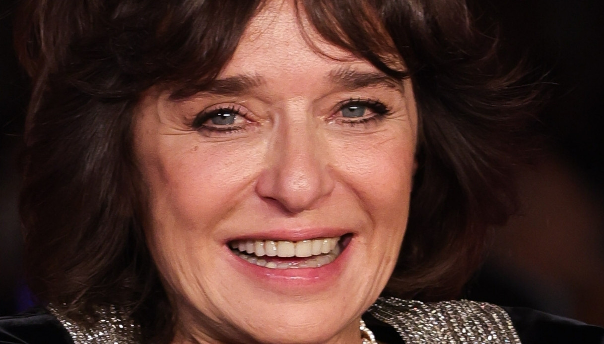 Valeria Golino, regina bohémien al Magna Graecia Film Festival: l’abito stampa è pura estate
