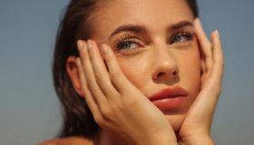 I 7 migliori lip balm con SPF per affrontare l’estate con labbra protette, idratate e juicy
