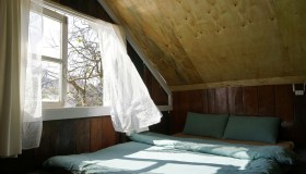 Basta spostare i mobili e schermare bene le finestre per dormire fresco