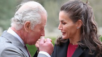 Re Carlo, l’annuncio a sorpresa che mette in agitazione Letizia di Spagna
