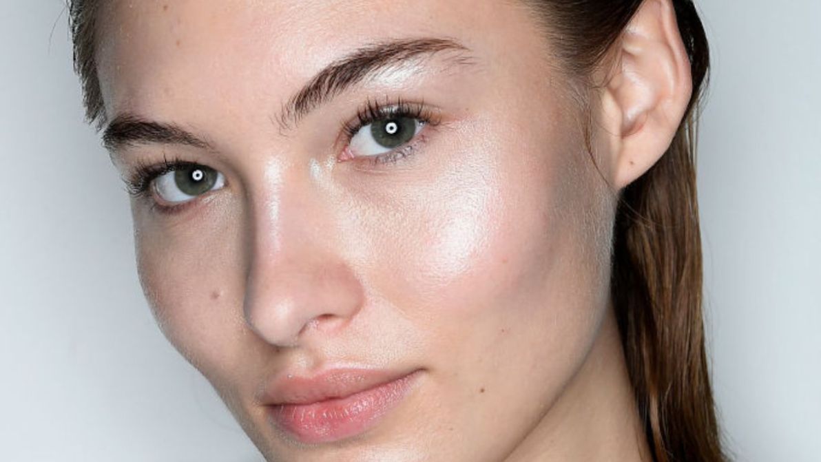La crema coreana virale su TikTok con oltre 14mila recensioni è in super sconto: il segreto per una “Glass Skin” perfetta