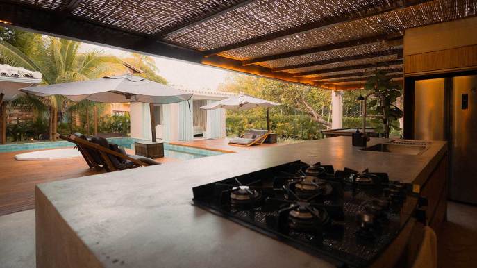 Cucina outdoor, materiali e trend per uno spazio che non sembra da campeggio
