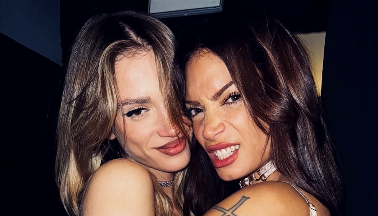elodie e franceska rubano la scena al concerto di sfera ebbasta dopo di te mai pi249 nessuna da Dilei.it elodie e franceska rubano la scena al concerto di sfera ebbasta dopo di te mai pi249 nessuna