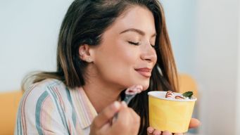 Poco spazio in cucina? Questa gelatiera compatta (ora in extra sconto) ti salverà l’estate!