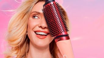 Ghd, la spazzola professionale in edizione limitata per piega liscia e mossa è in super sconto