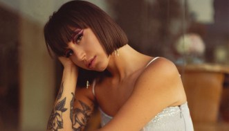 Giulia Stabile, il momento più duro in tour: “Non sono stata bene”. Il dolce gesto del padre