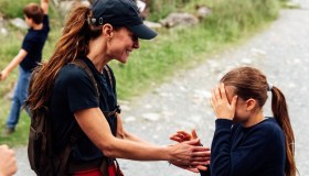 Kate Middleton, le foto inedite con William e i bambini dopo la scalata