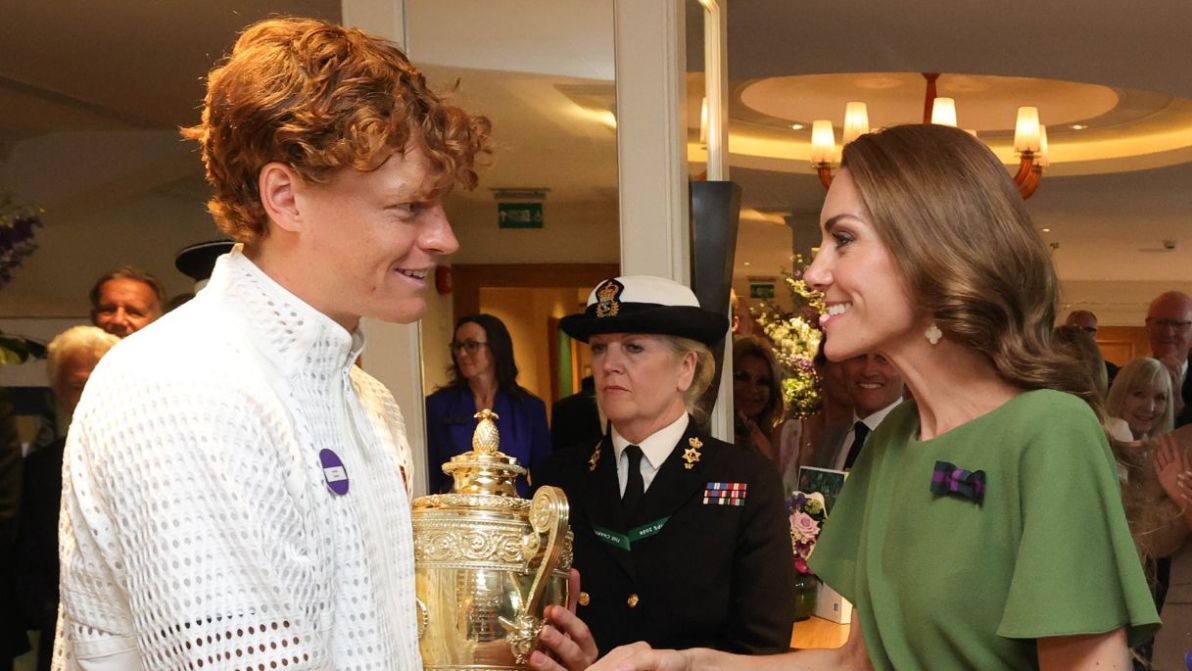 Kate Middleton a Wimbledon fa il tifo per Jannik Sinner: l’incontro dopo la vittoria