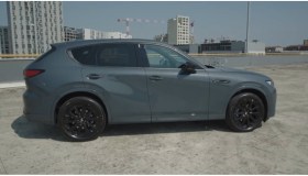 Mazda CX-60 Homura Plus: il SUV che conquista con eleganza, comfort e un lusso tutto da vivere
