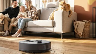 Il robot che lava e aspira con Alexa costa pochissimo: -72% sul prezzo originale