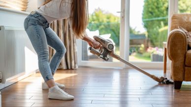 Con i saldi di fine stagione su Amazon l’aspirapolvere Dyson (in più versioni) è al minimo storico. Scegli la tua