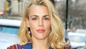 Busy Philipps, la diagnosi di tumore al cervello ricevuta il giorno dopo la morte di James Van Der Beek