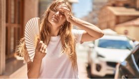 Torna il caldo, aumenta il rischio di emicrania: cosa evitare. I consigli per la fine dell’estate