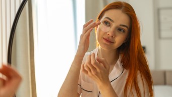 Sguardo fresco e luminoso anche a 40 gradi: 5 patch occhi in idrogel da portare sempre con te e usare ogni giorno