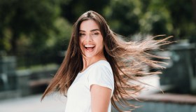 Il miracle mist di Sunsilk è l’unico prodotto che i tuoi capelli bramano questa estate (e oggi è in sconto)