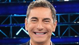 L’Eredità Summer, Marco Liorni ironizza su Carlo Conti: “Un po’ pallido”