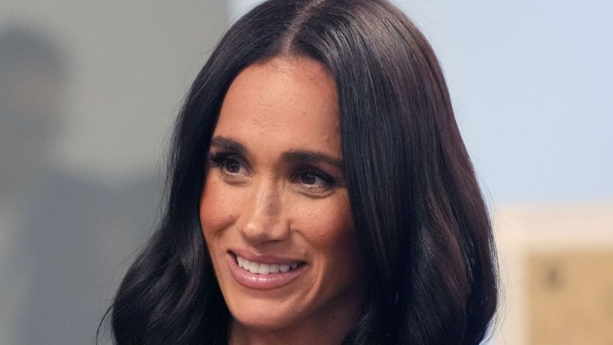 Re Carlo, Meghan Markle rompe il patto: tornerà a recitare