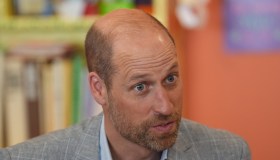 William interrompe le vacanze con un messaggio importante, manca la firma di Kate