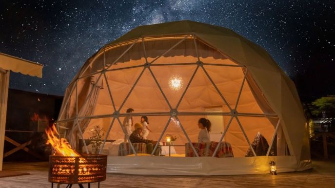 Amazon ha messo in vendita la cupola trasparente che trasforma il tuo giardino in un glamping