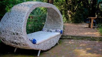 Daybed e amache, così il patio diventa il regno della siesta