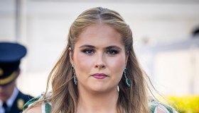 Amalia d’Olanda ai Campionati mondiali di equitazione mostra per la prima volta la cicatrice al braccio