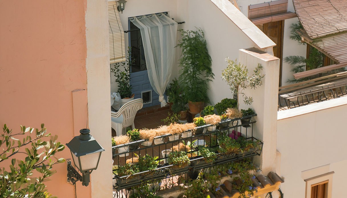 anche il pi249 piccolo affaccio cittadino diventa un santuario boho chic dove rilassarsi da Dilei.it anche il pi249 piccolo affaccio cittadino diventa un santuario boho chic dove rilassarsi