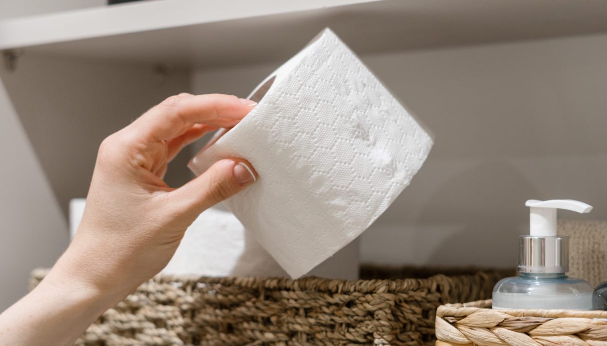 rotolo di carta igienica nell8217armadio il trucco contro l8217umidit224 che sta spopolando da Dilei.it rotolo di carta igienica nell8217armadio il trucco contro l8217umidit224 che sta spopolando