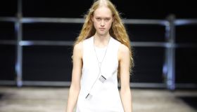 Il pettine della nonna diventa collana. Ed è l’accessorio che stravolge le regole della moda estate