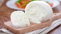 Come conservare la mozzarella se non hai più la sua acqua