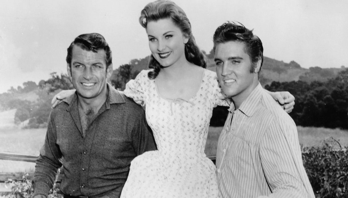 Richard Egan, Dolores Hart, Elvis Presley sul set di "Love me tender" nel 1956 