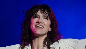 Elisa, la vacanza in Islanda si trasforma in un “incubo”: il video è esilarante