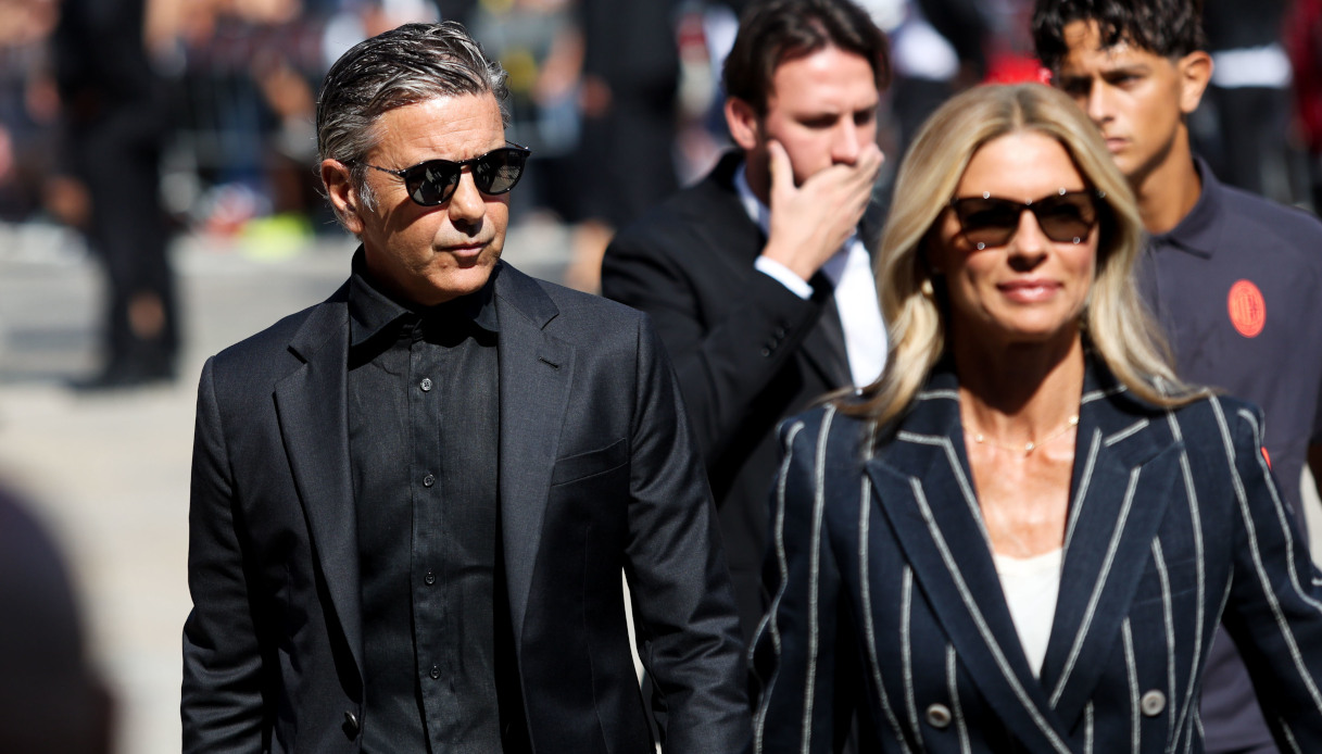 Funerale Franco Baresi, Martina Colombari accompagna Costacurta nell'addio più commosso