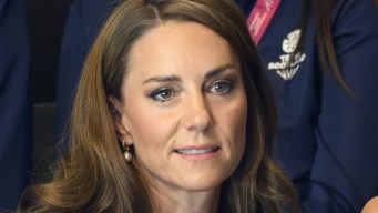 Kate Middleton resta indietro per l’incontro (toccante) con Sir Chris Hoy