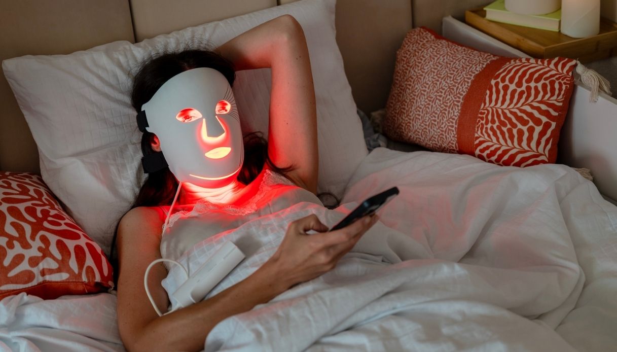 la maschera a led faq 202 che abbiamo visto ovunque e che tutte le celeb hanno 232 finalmente in offerta al minimo storico da Dilei.it la maschera a led faq 202 che abbiamo visto ovunque e che tutte le celeb hanno 232 finalmente in offerta al minimo storico