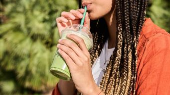 Il profumo al tè matcha è la fragranza healthy che la pelle non vede l’ora di indossare