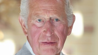 Re Carlo, il vero motivo del ritorno a Londra di Harry e Meghan che non piace a nessuno