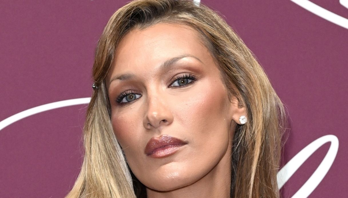 bella hadid sceglie la tote bag 200 la borsa passepartout dell8217autunno per il lavoro e per tutti i giorni da Dilei.it bella hadid sceglie la tote bag 200 la borsa passepartout dell8217autunno per il lavoro e per tutti i giorni