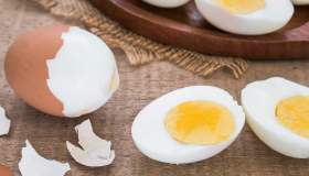 Dieta Eggzempic, cos’è la dieta delle 6 uova al giorno e perché è diventata virale