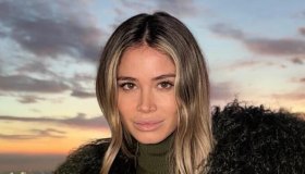 Diletta Leotta, spacco profondissimo ad Amburgo con Karius: il dettaglio che li rende inseparabili