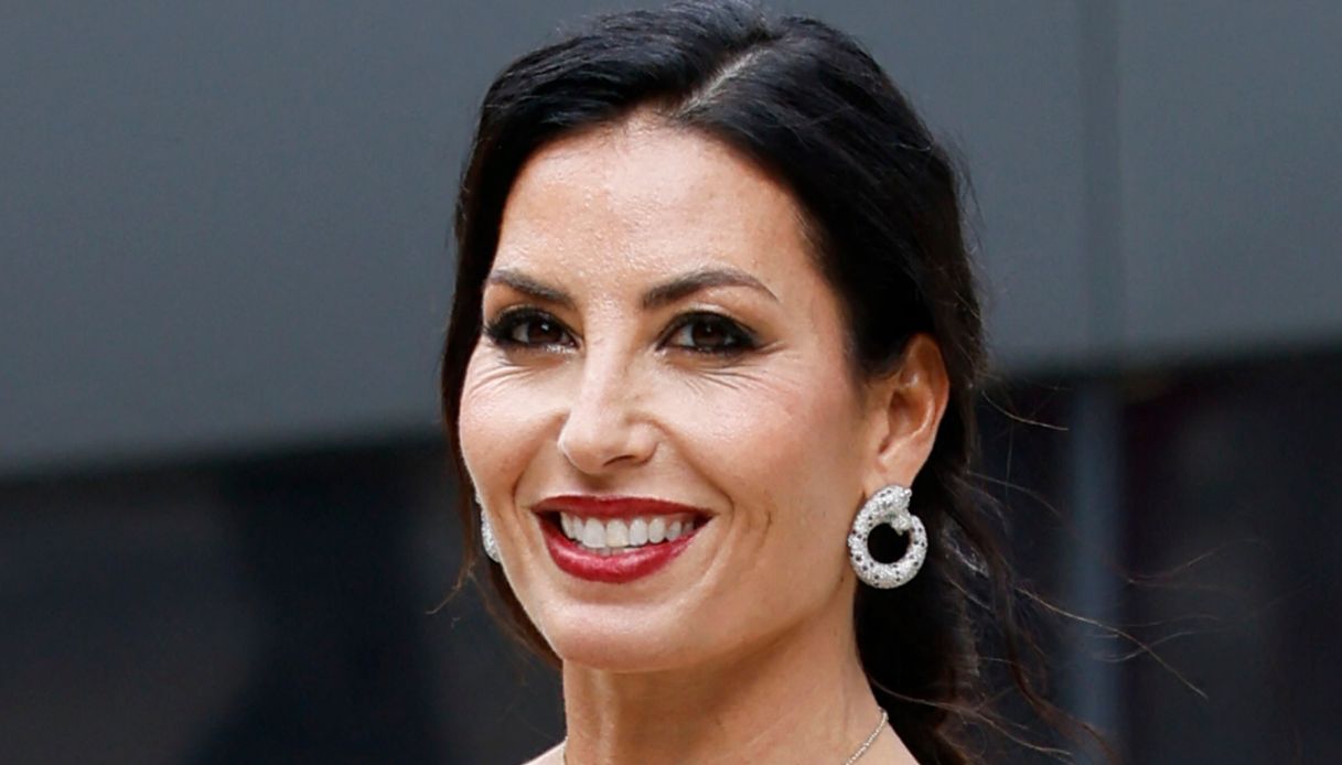 elisabetta gregoraci il look gothic chic alla milano fashion week 2026 da Dilei.it elisabetta gregoraci il look gothic chic alla milano fashion week 2026