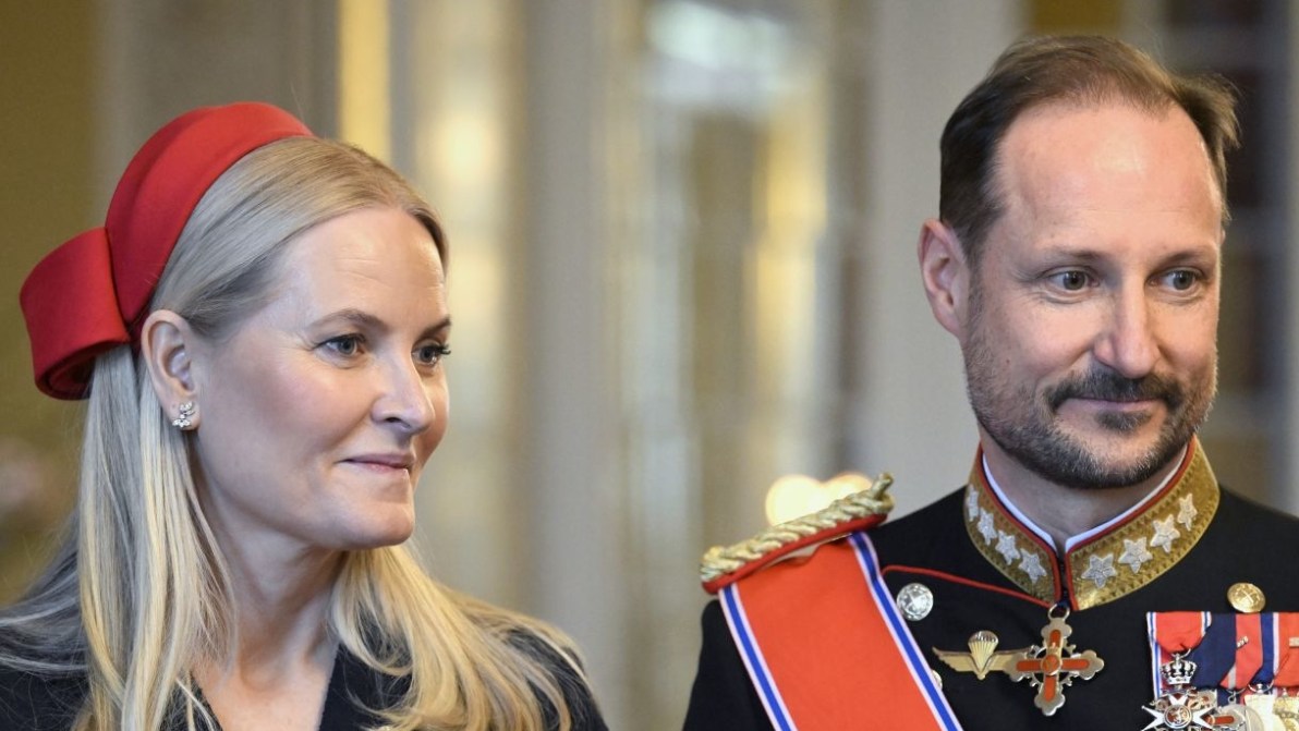 Haakon e Mette-Marit, il primo ricevimento da Re e Regina di Norvegia: la cena tenuta segreta