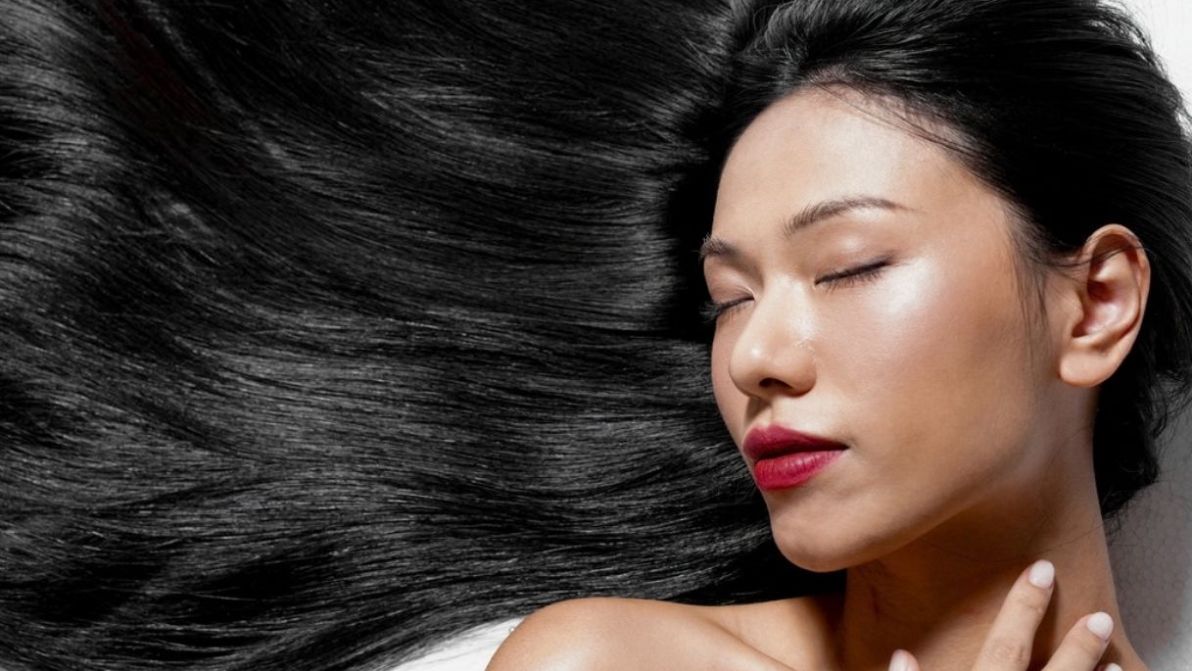 Come lavare i capelli con il metodo giapponese per averli più forti, sani e lucenti