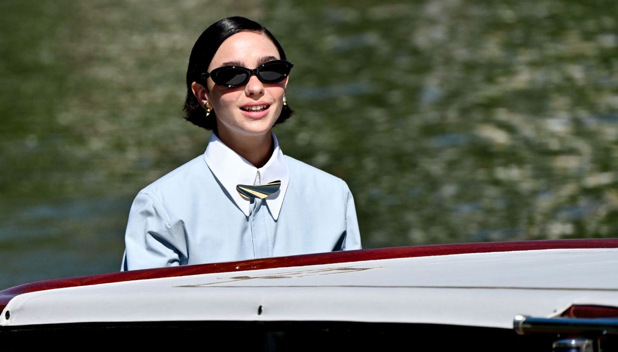 Il caschetto protagonista a Venezia 2026